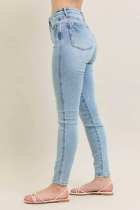 Judy Blue - Mid Rise Tummy Control Skinny Jeans