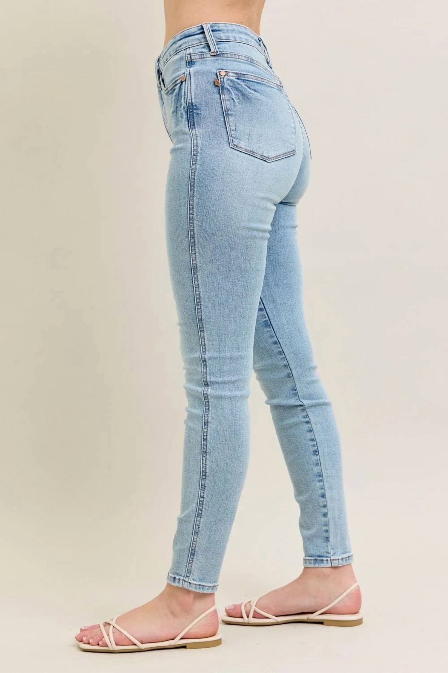 Judy Blue - Mid Rise Tummy Control Skinny Jeans