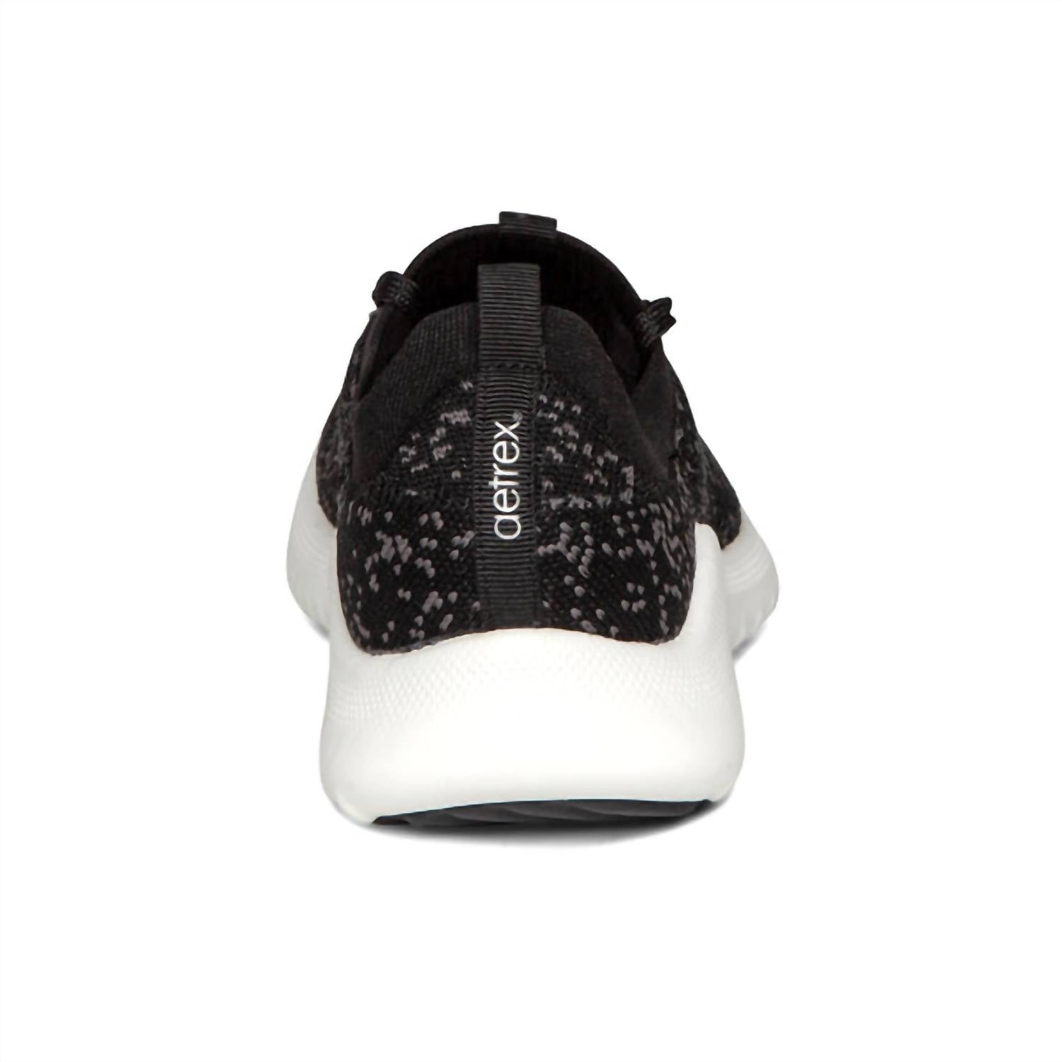 Aetrex - Women's Carly Lace Up Sneaker