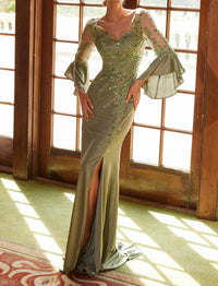 Nox Anabel - Elegant Mother Of Bride Appliqué Bell Sleeve Slit Evening Gown