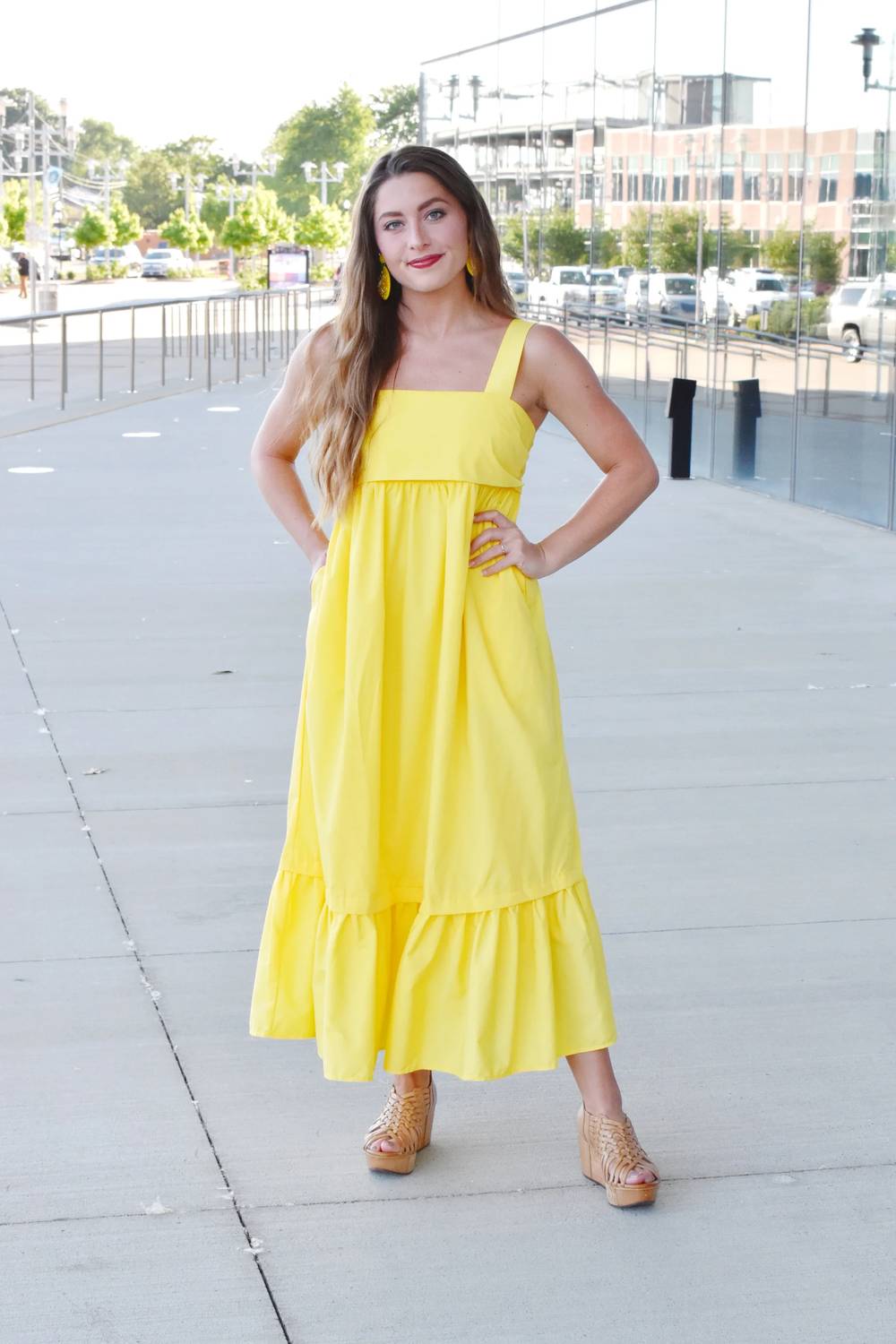 Entro - Solid Square Neck Sleeveless Tiered Midi Dress