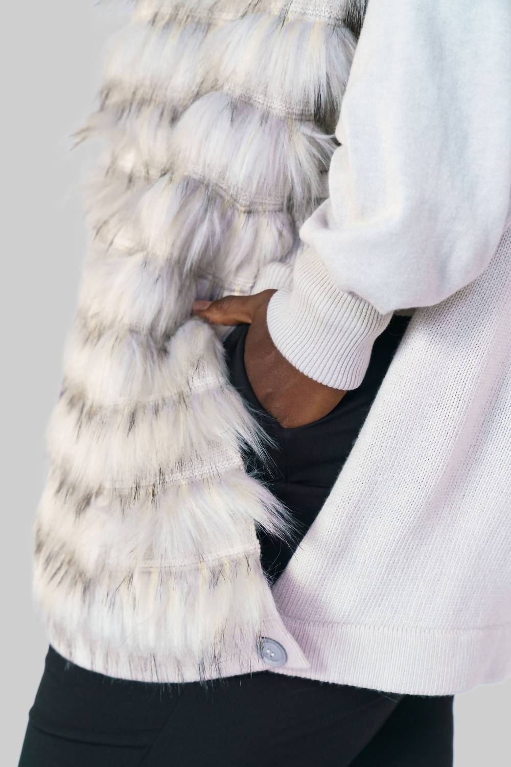 Tricot Chic - Faux Fur Vest - Plus