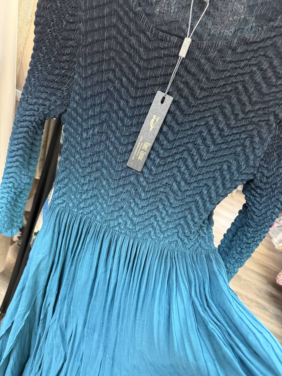Vanite Couture - What day is it -Midi