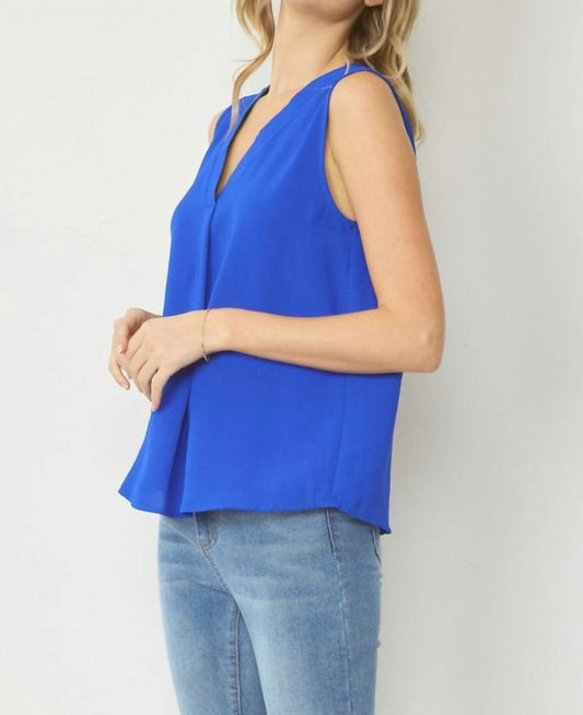 Entro - Sleeveless V-neck Top