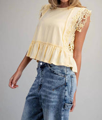 Ee:Some - Side Lace Trim Ruffle Hem Top