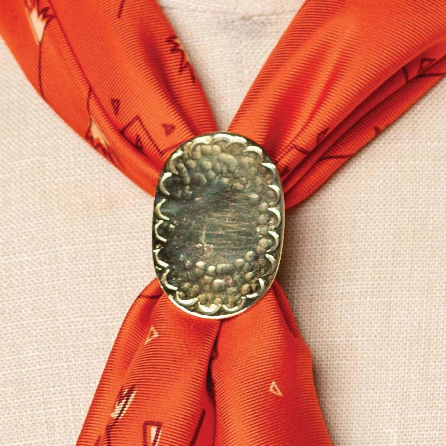 Jenni Earle - Women's Oval Scalloped Brass Bandana