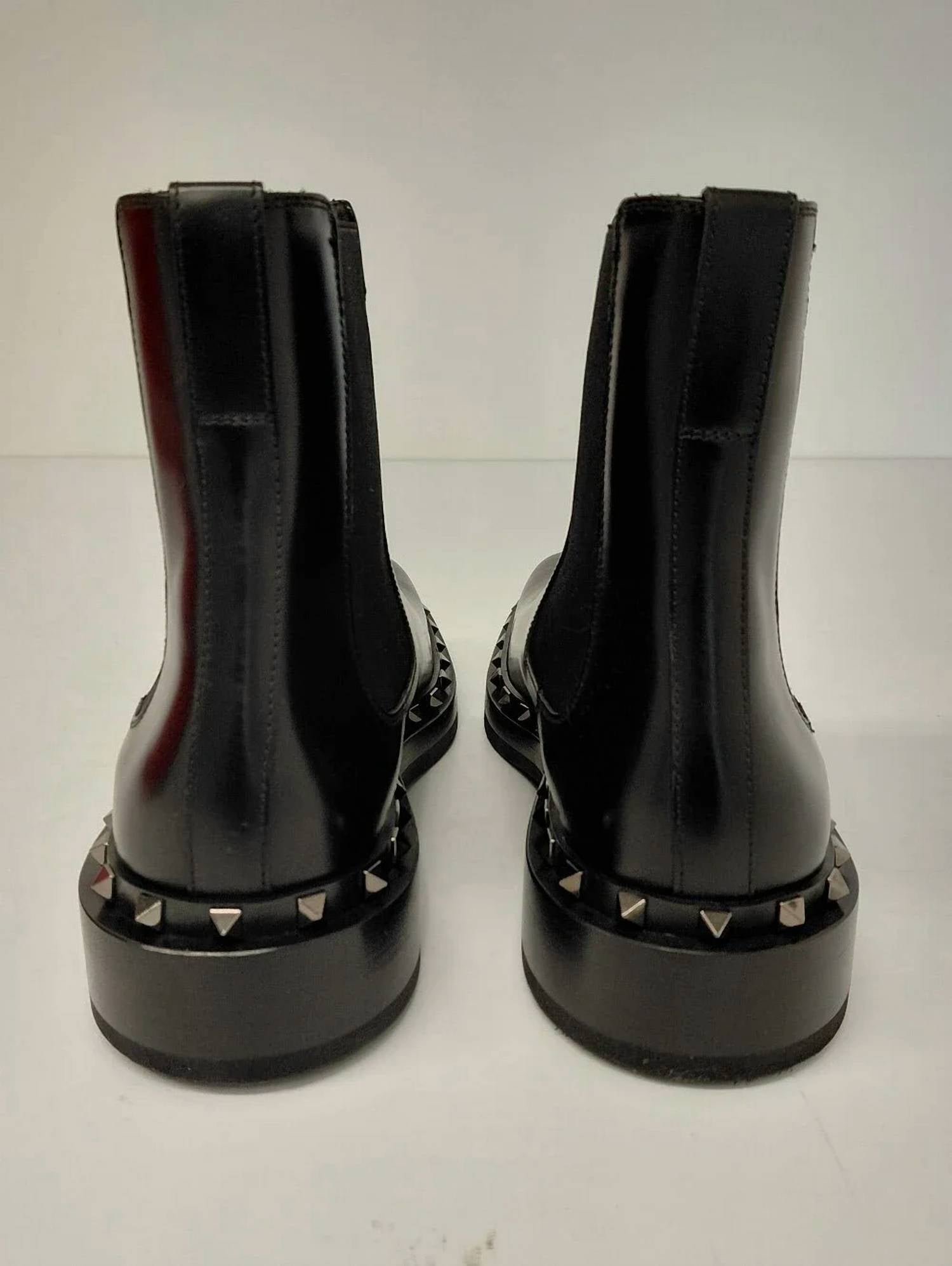 Valentino Garavani - Men's Rockstud Leather Ankle Boots