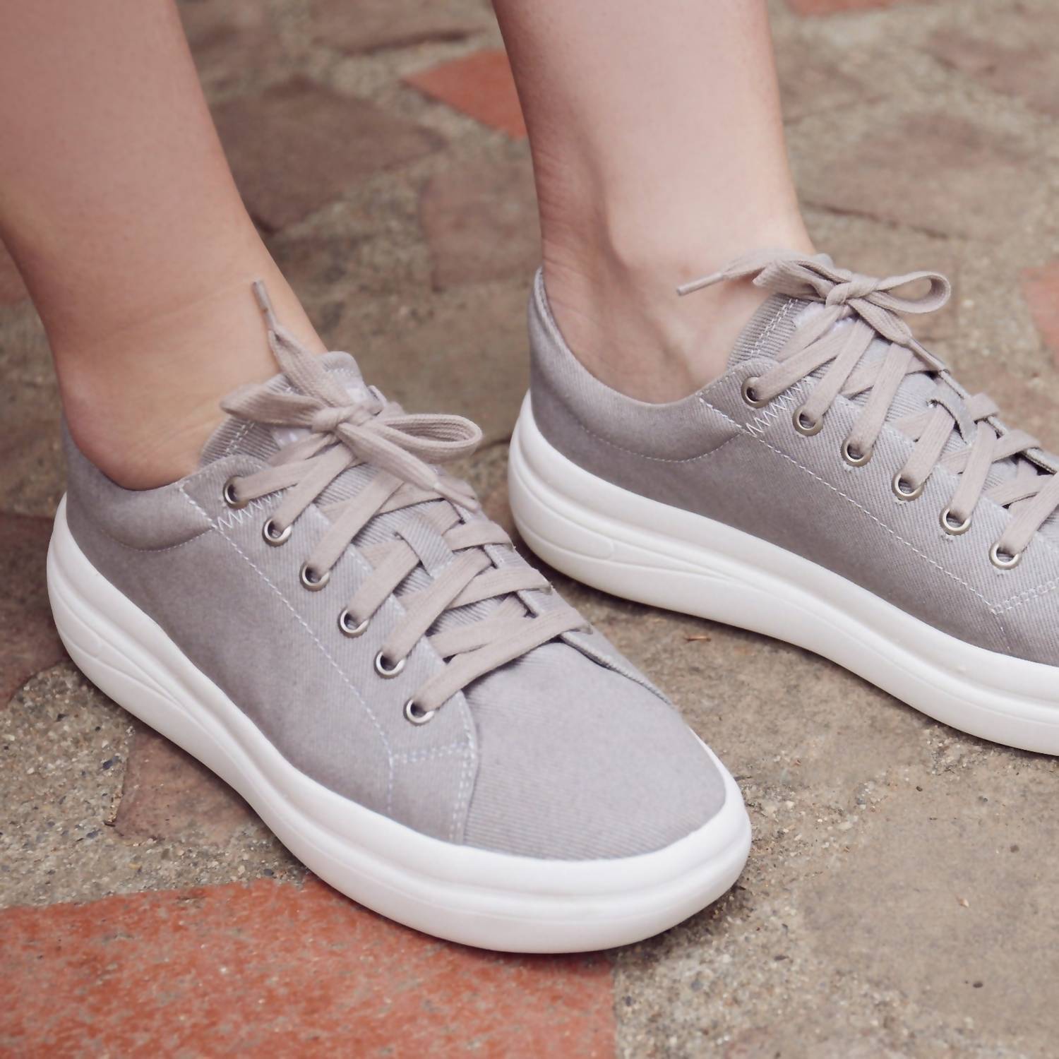 Lamo Women's Classic Makenna Sneaker in grey - women's sneaker - view 10