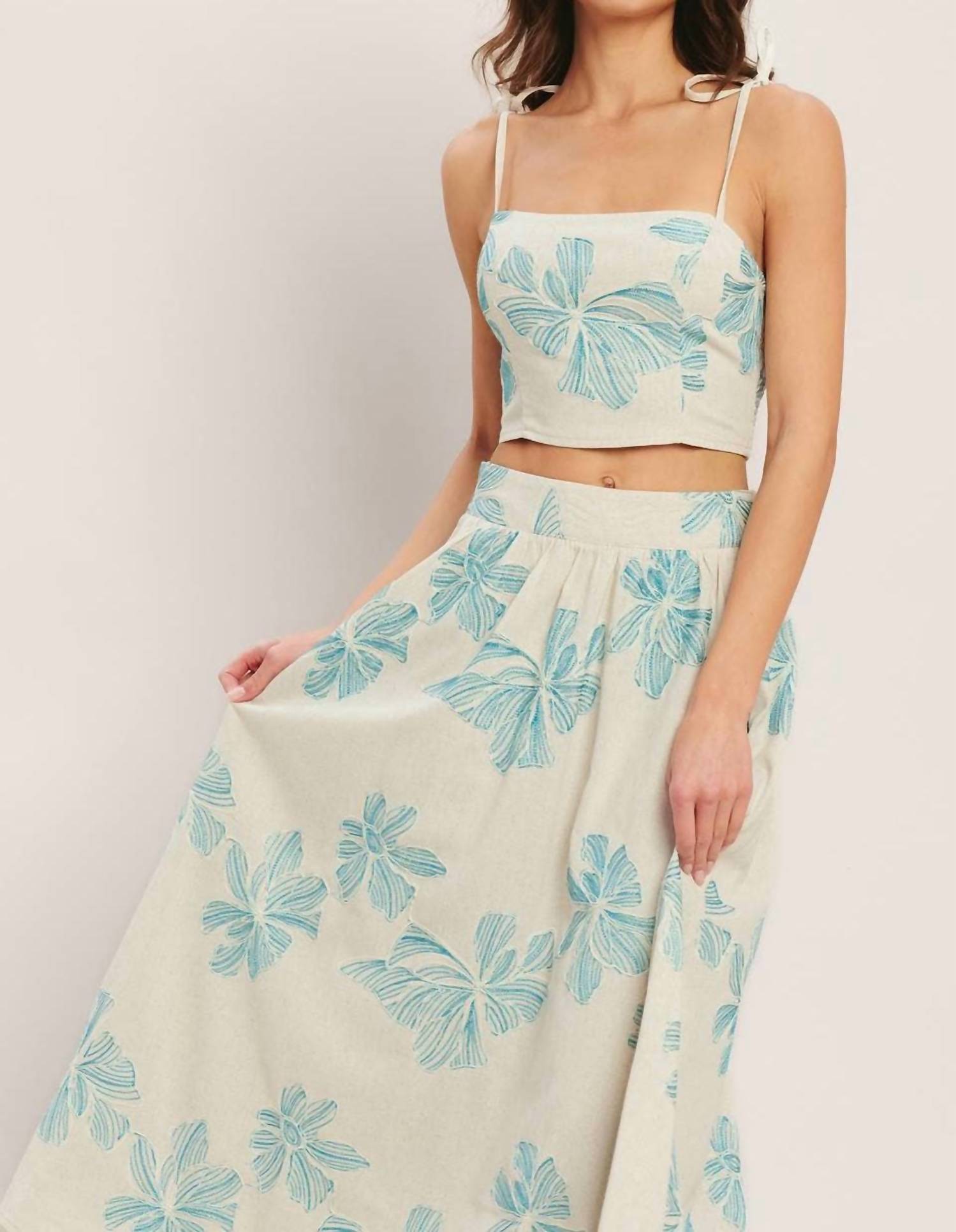 Flying Tomato - Embroidered Woven Skirt Set