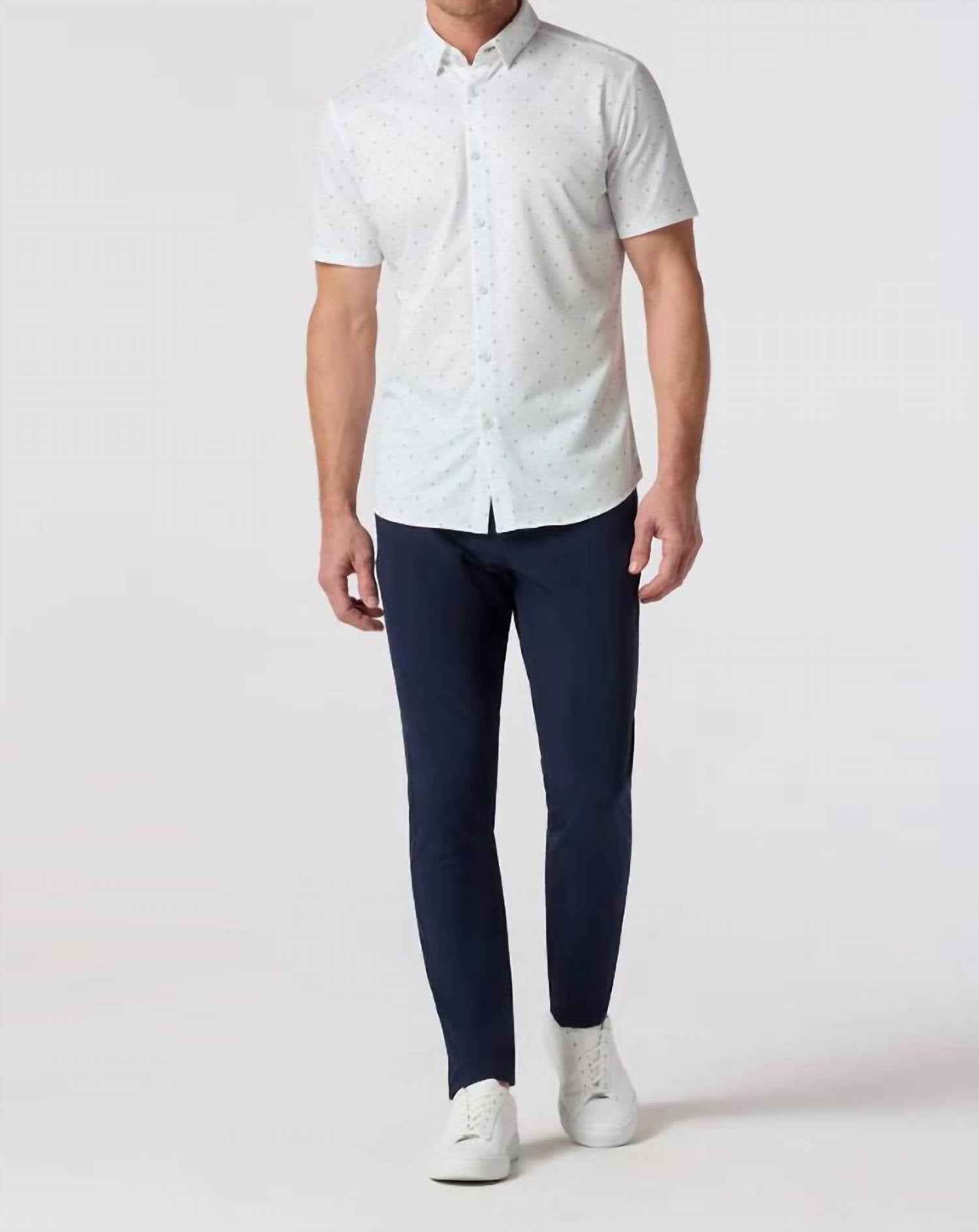 Mizzen + Main Halyard Short Sleeve Shirt in seasonal white dot - men's t-shirt - detail view