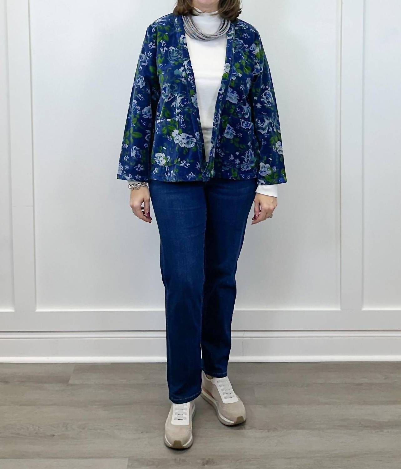 Dolma Astrid Velvet Jacket in navy - women's jacket - detail view