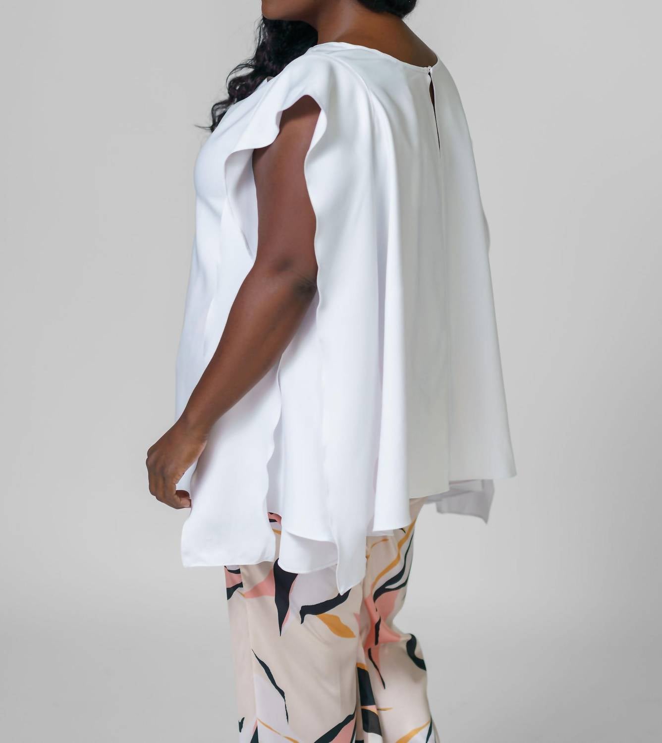 Adriana Contreras - Blouse With Flowy Side - plus size