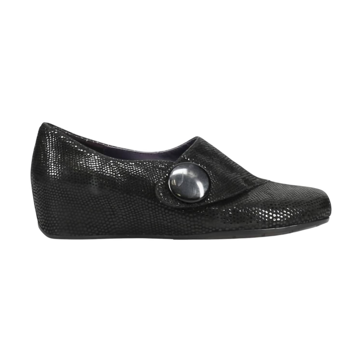 Vaneli - Women's Yazz Sneakers