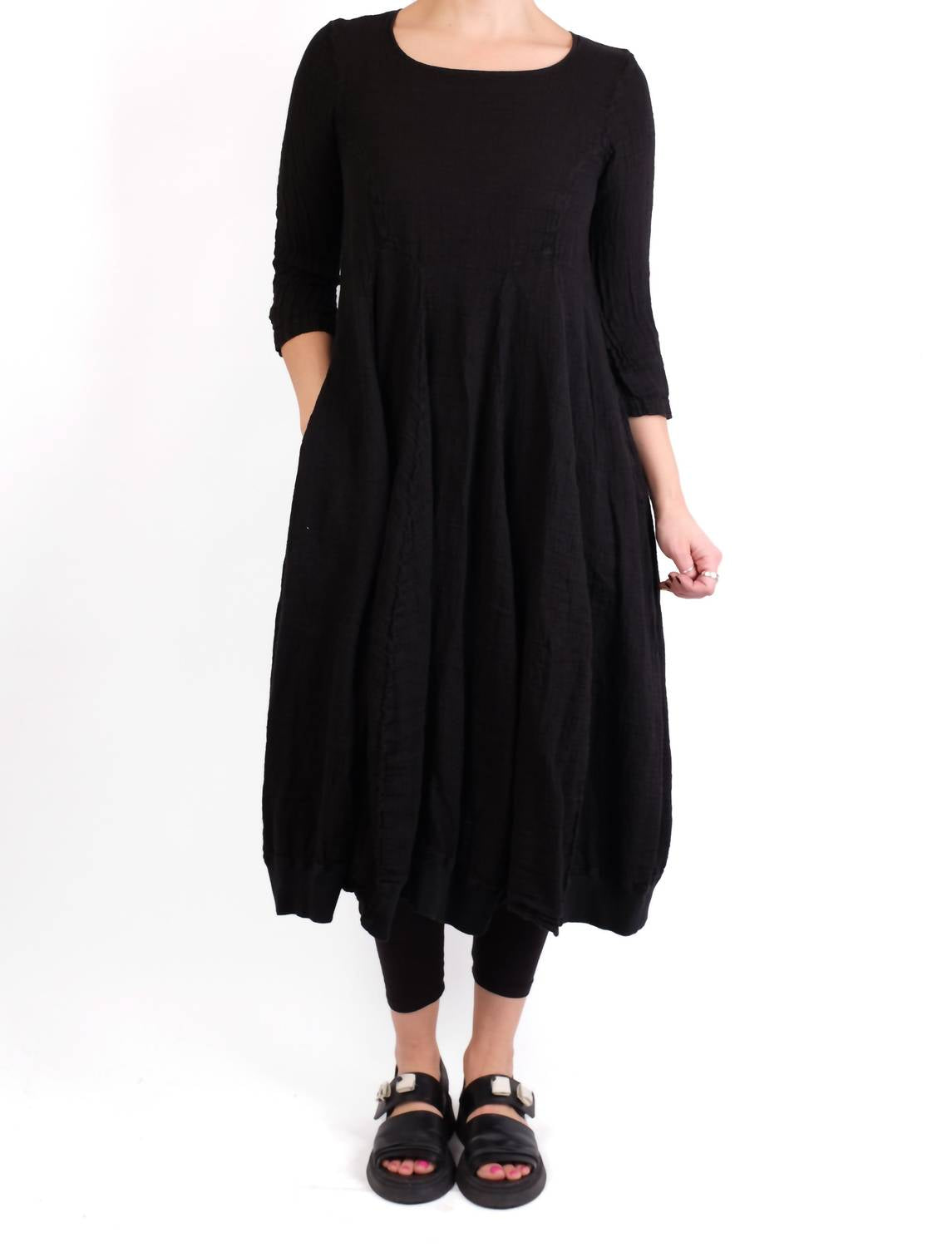 Grizas - Three Quarter Sleeve Midi Dress