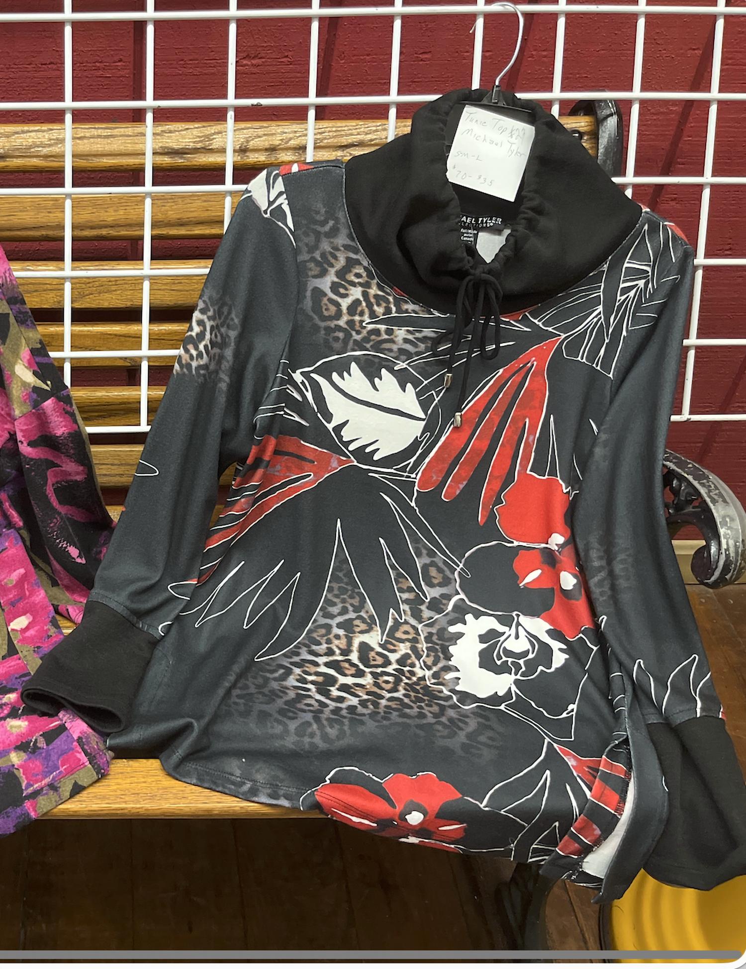 Michael Tyler - Women's Long Sleeve Print Top