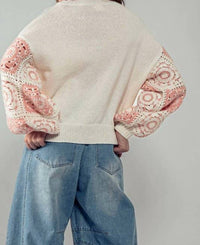 Urban Daizy - Quilt Blocked Sleeve Crewneck Sweater