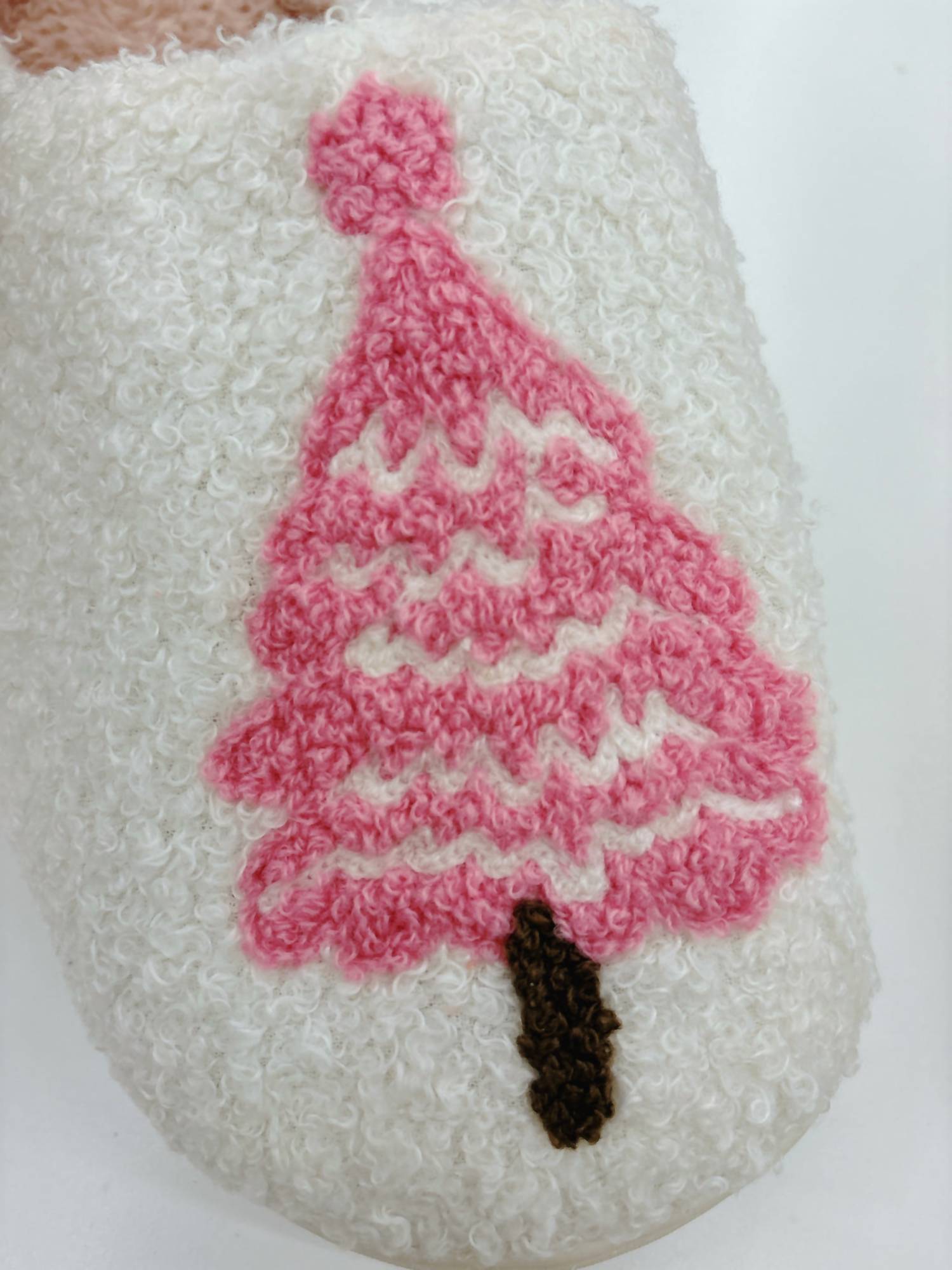 Beauty Stash - Women's Christmas Tree Slippers