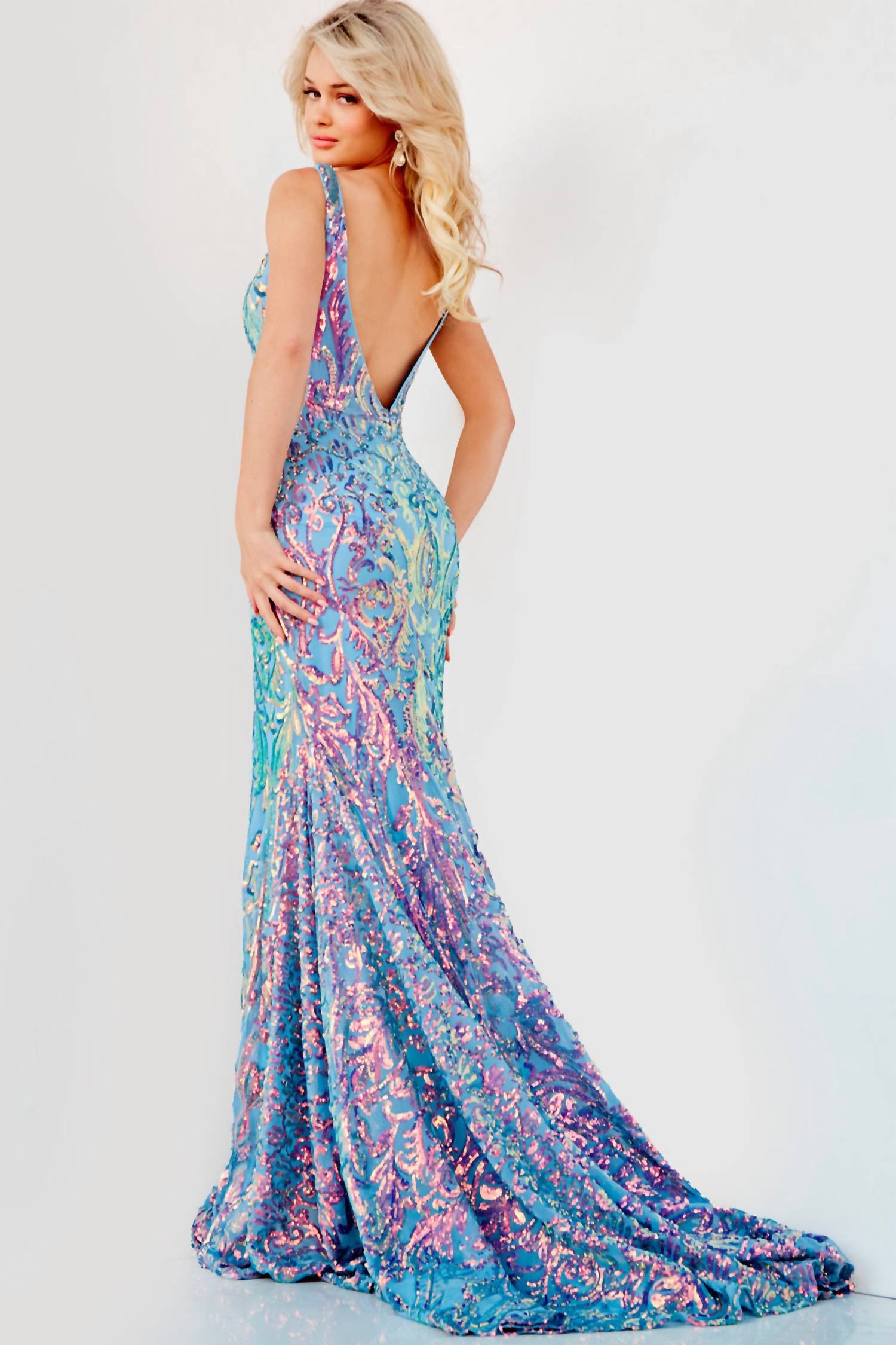Jovani - V-neck Open Back Dress
