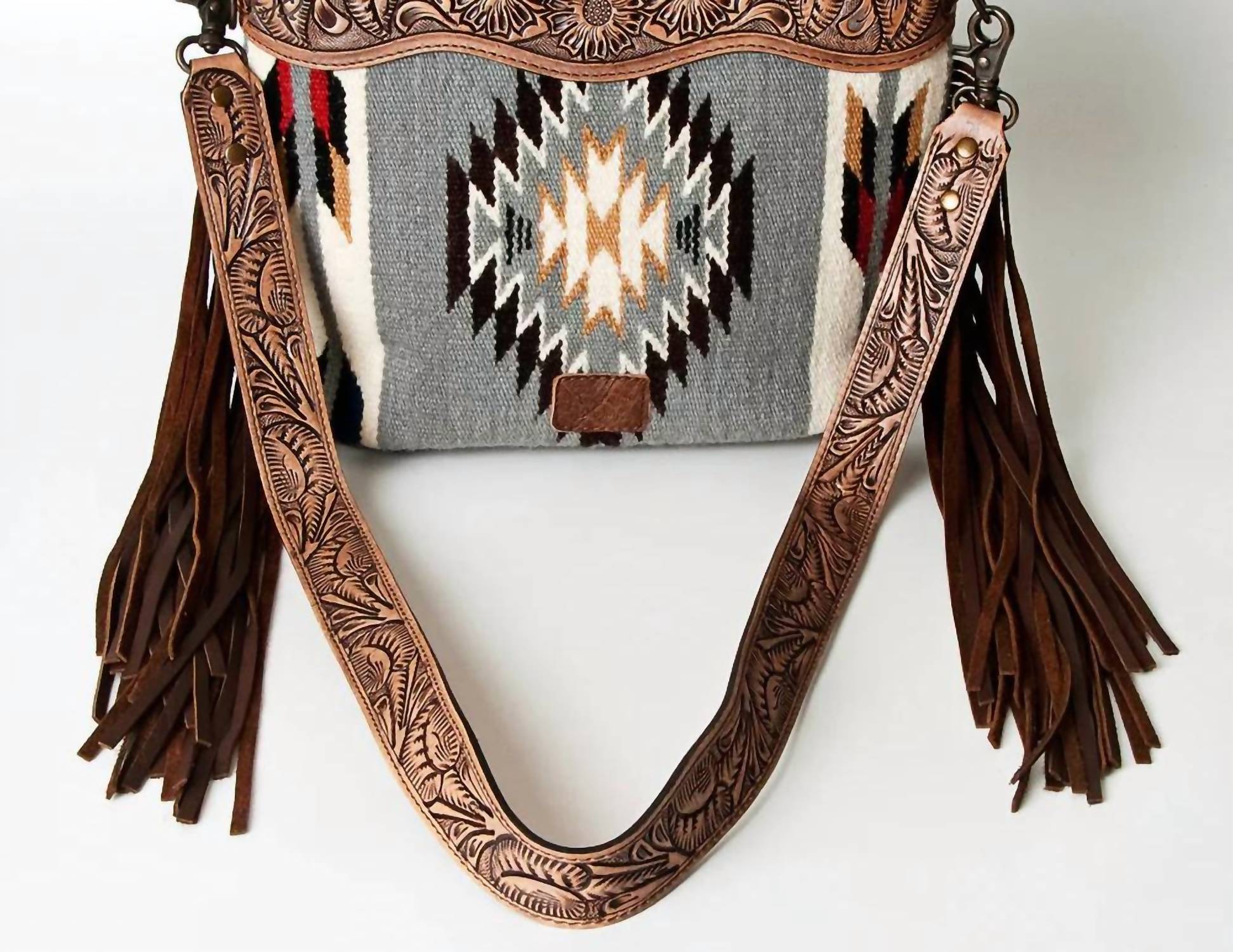 American Darling - Women's Hand-woven Blanket Clutch