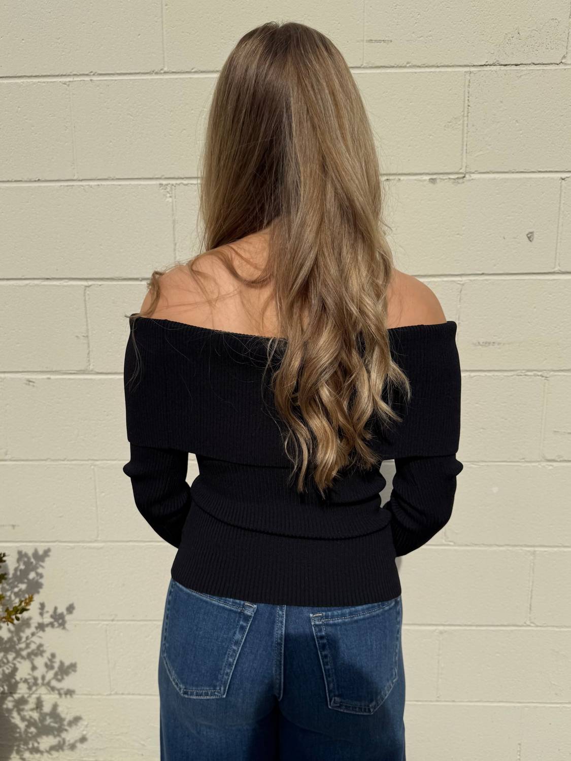 Astr - Lidia Ribbed Off Shoulder Sweater