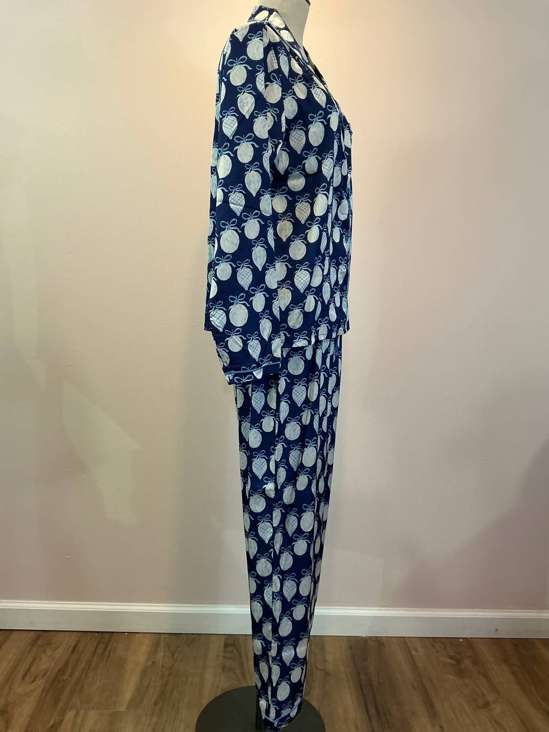 Mary Square - Festive Pajama Set