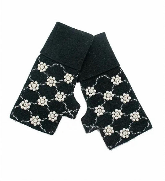 GLIM86 - Embellished Gloves w/ Pearls