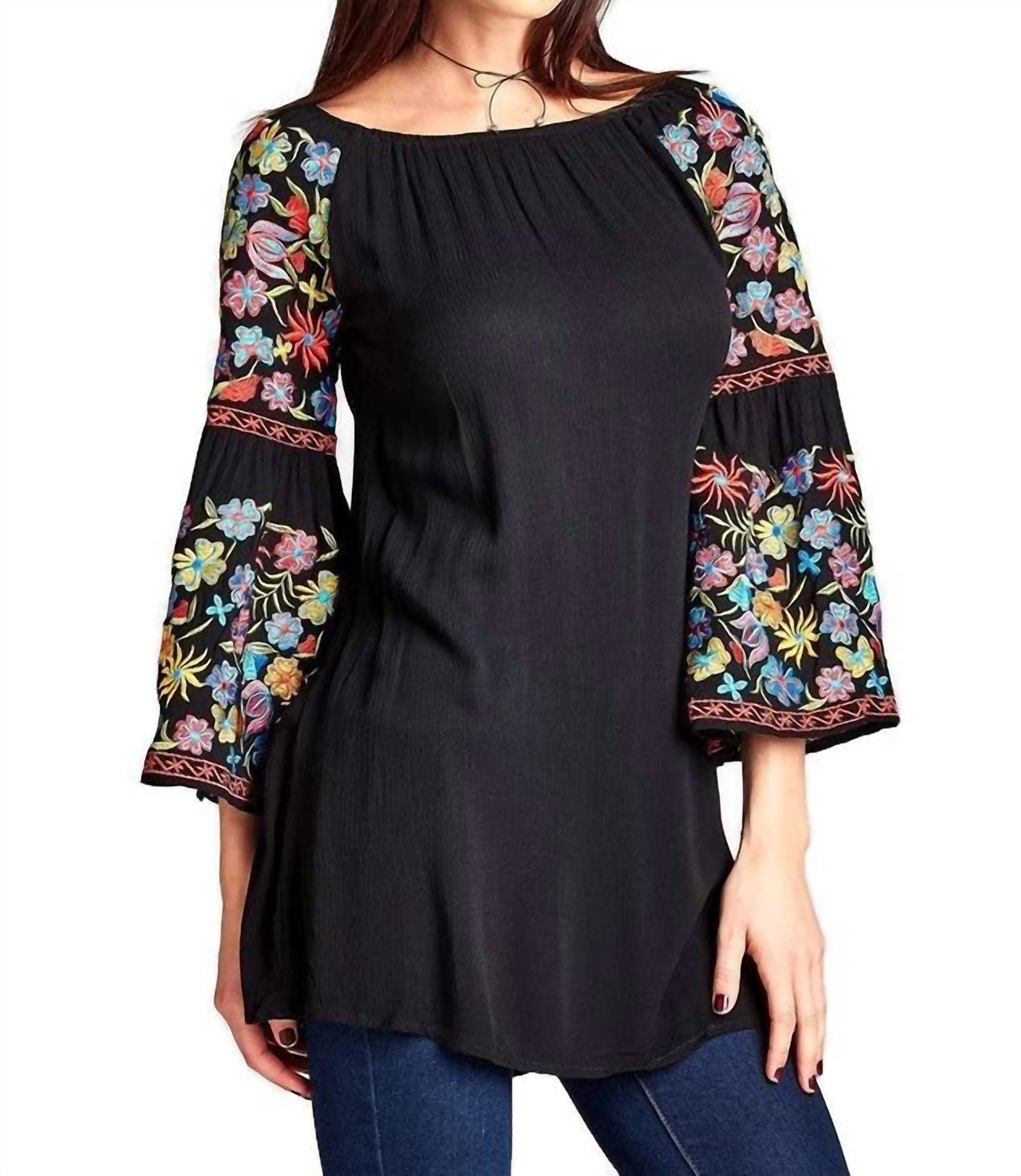 Velzera - Floral Embroidered Off The Shoulder Mini Dress