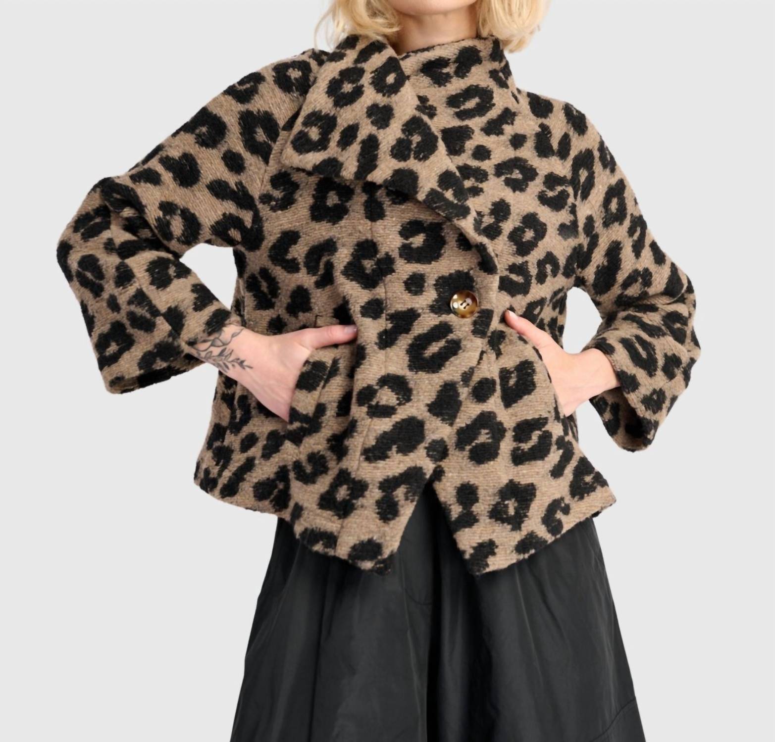 ALEMBIKA Wildcard Cozy Jacket in leopard - women's jacket