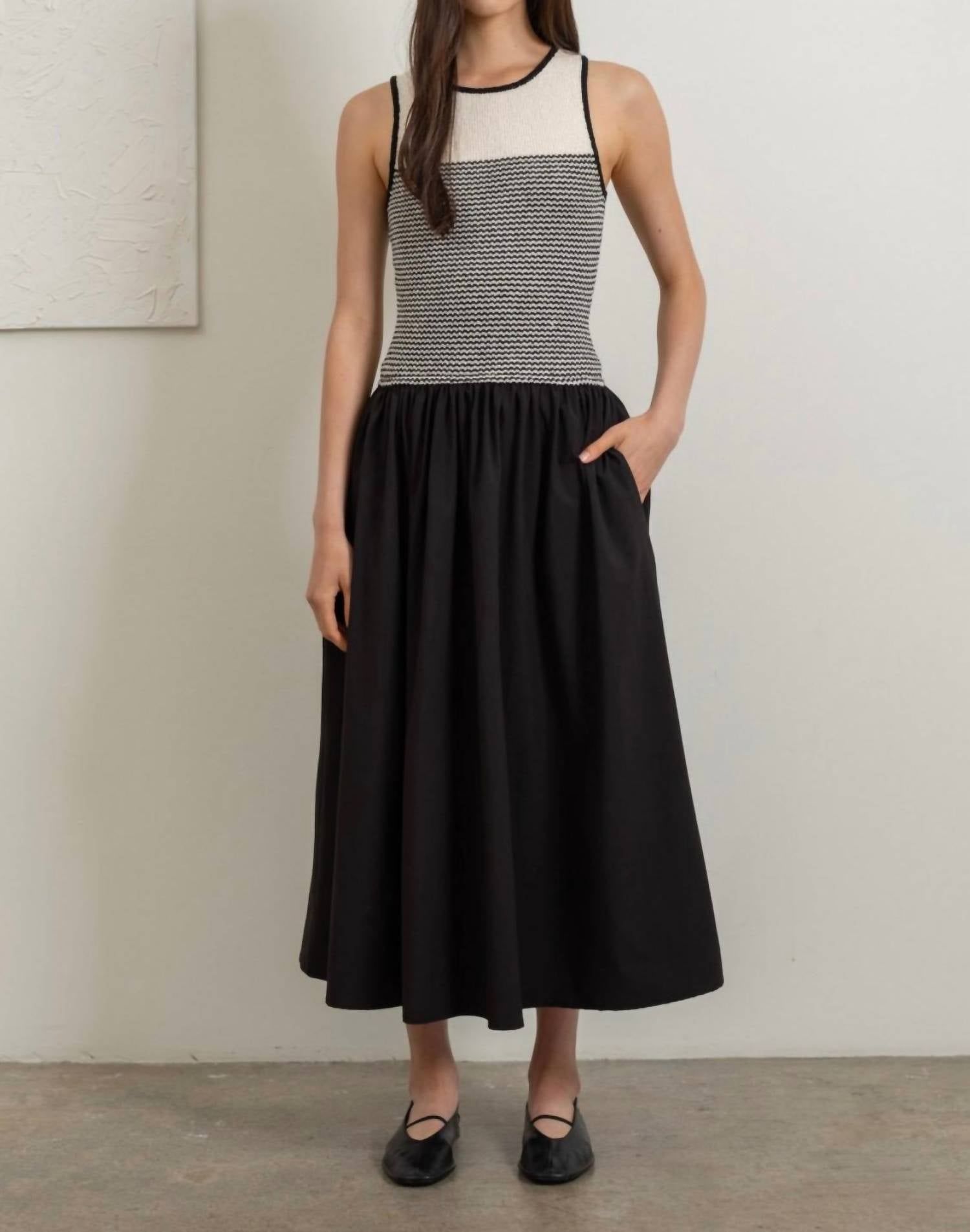 Heyson - Two-tone Woven Midi Dress