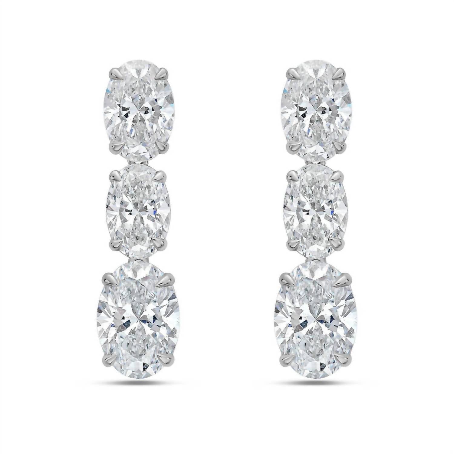 Diana M Jewels - Women's Majestic 13.53 Carat Diamond Stud Earrings