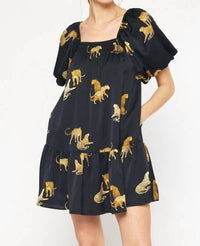 Entro - Giving Fierce Energy Curves Shift Dress Curves