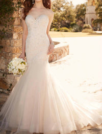 Essence Of Australia - Fit and flare wedding dress with tulle skirt