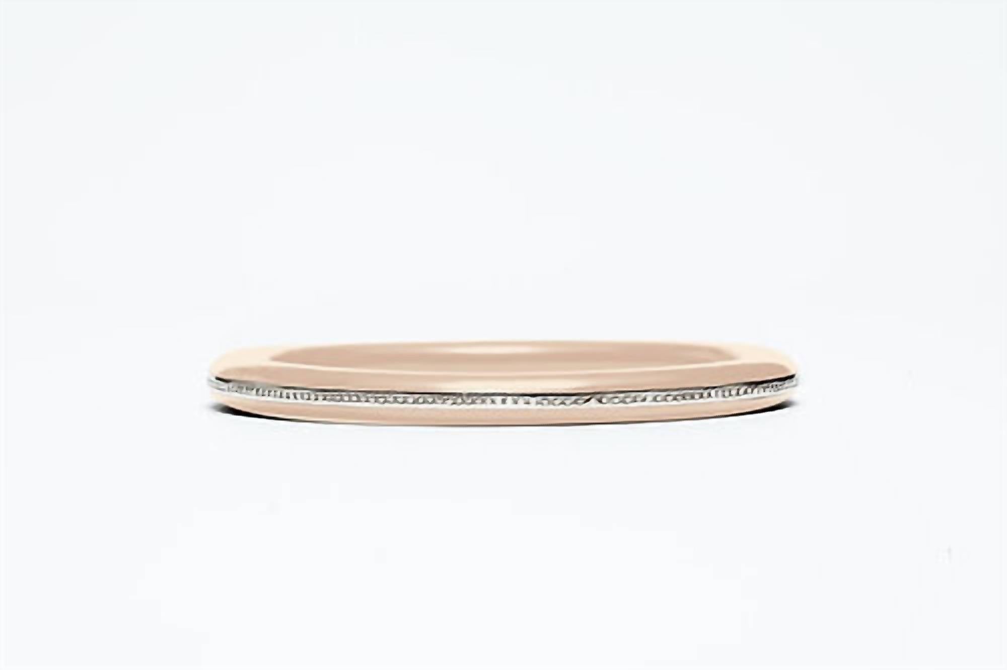 Avenue Chic - Women's Skinny Bangle