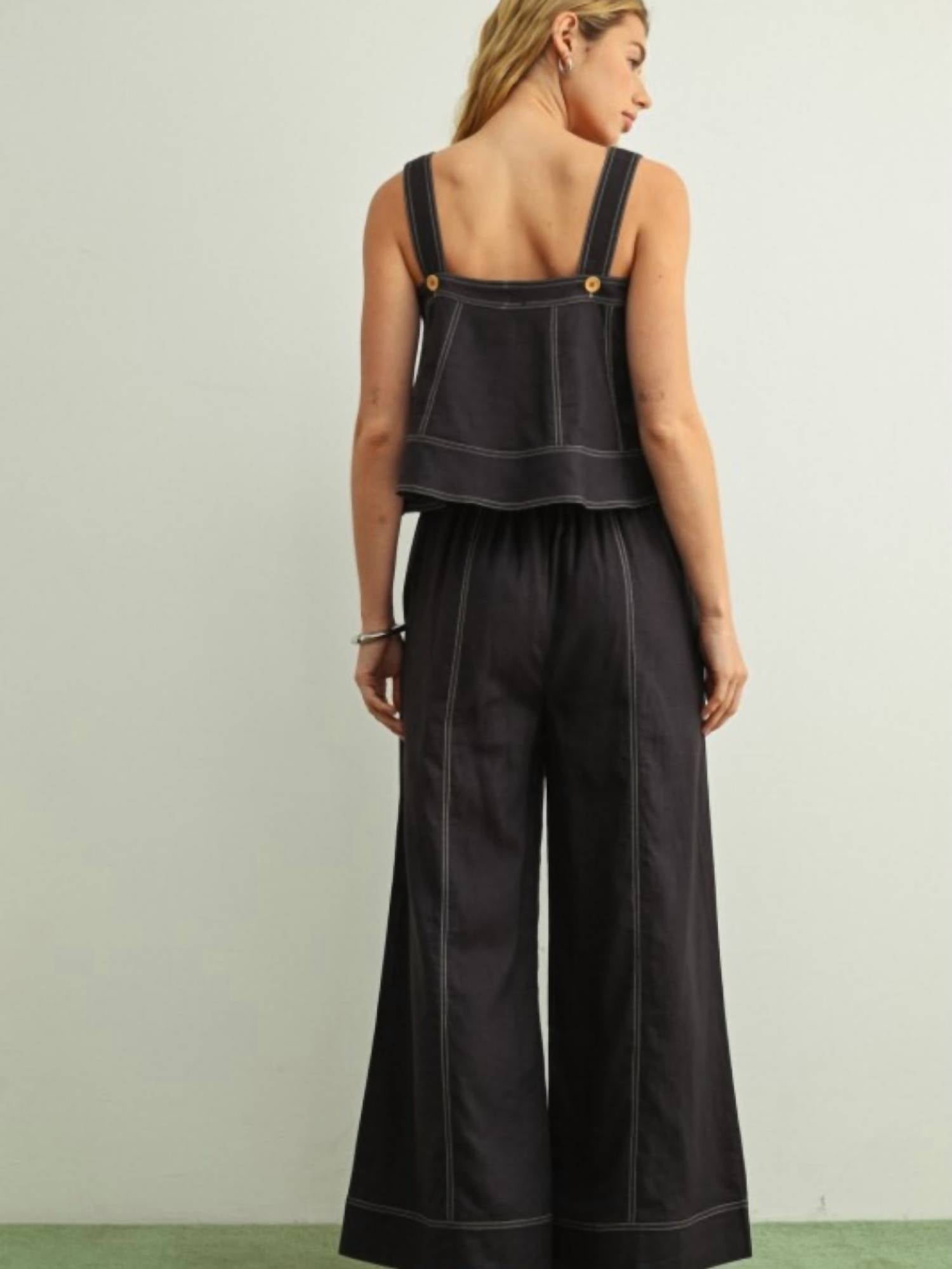 Miou Muse - Stitch Detail Sleeveless Top