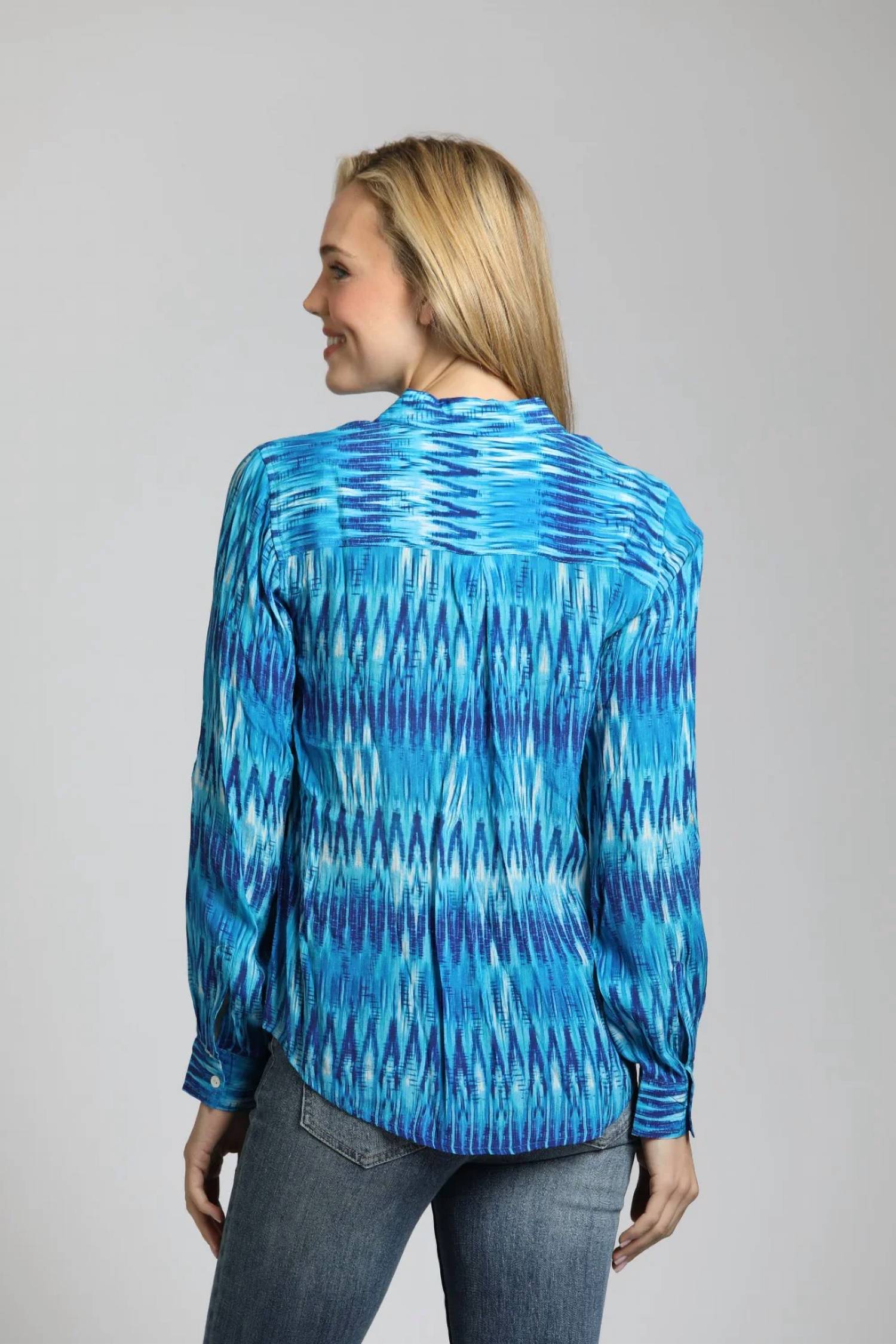 Apny - Button-up Blouse With Roll-up Sleeve