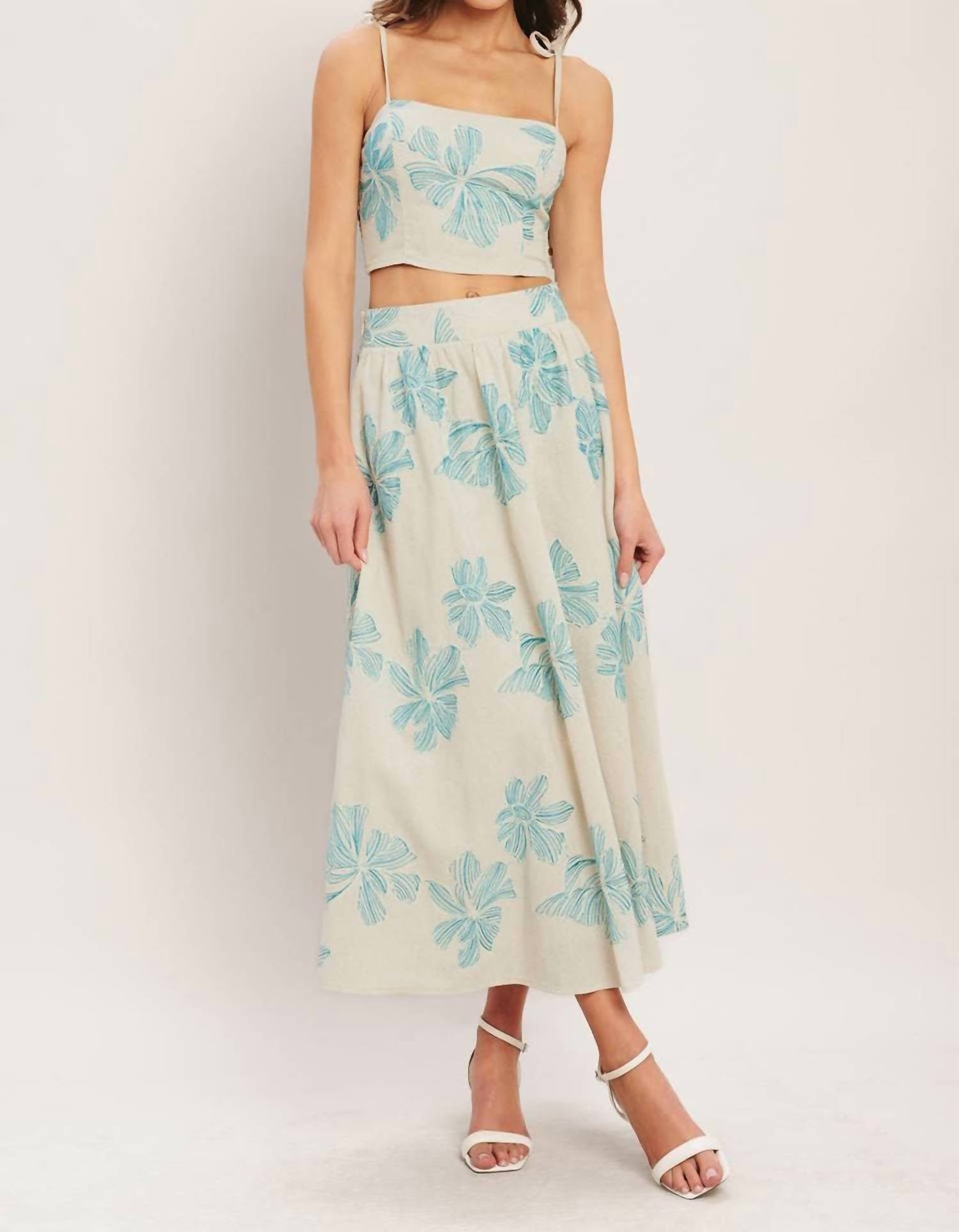 Flying Tomato - Embroidered Woven Skirt Set