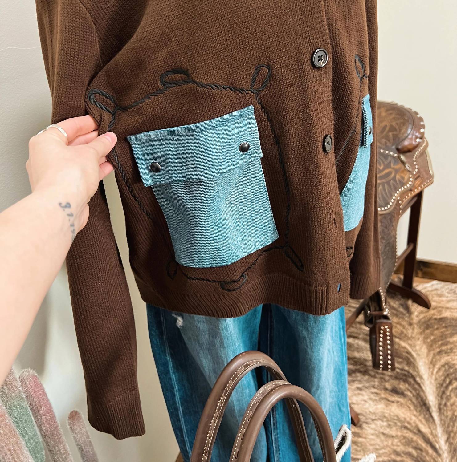 2Flyco - Cattle Babe Cardigan