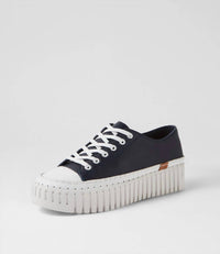 Django & Juliette - Women's Baselo Shoe