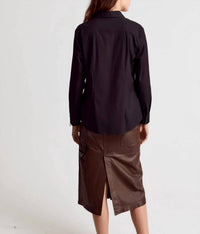 THE SHIRT Boyfriend Shirt in black - women's shirt - detail view