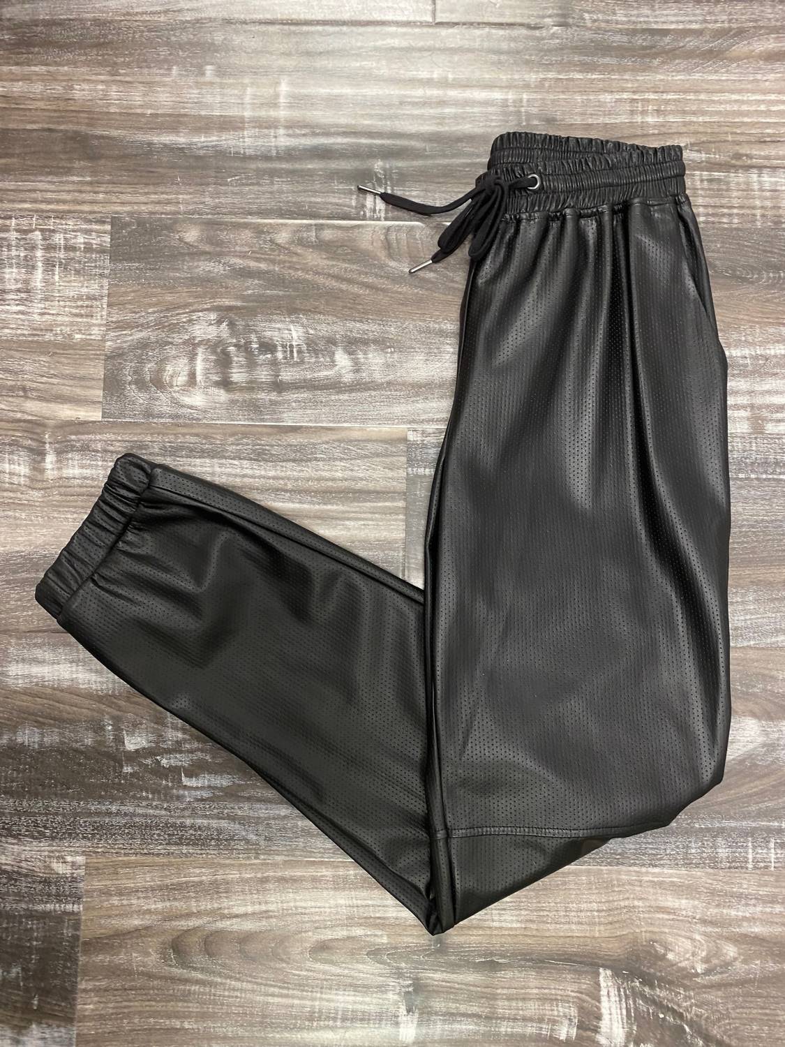 Lola & Sophie - Women's Vegan Leather Jogger