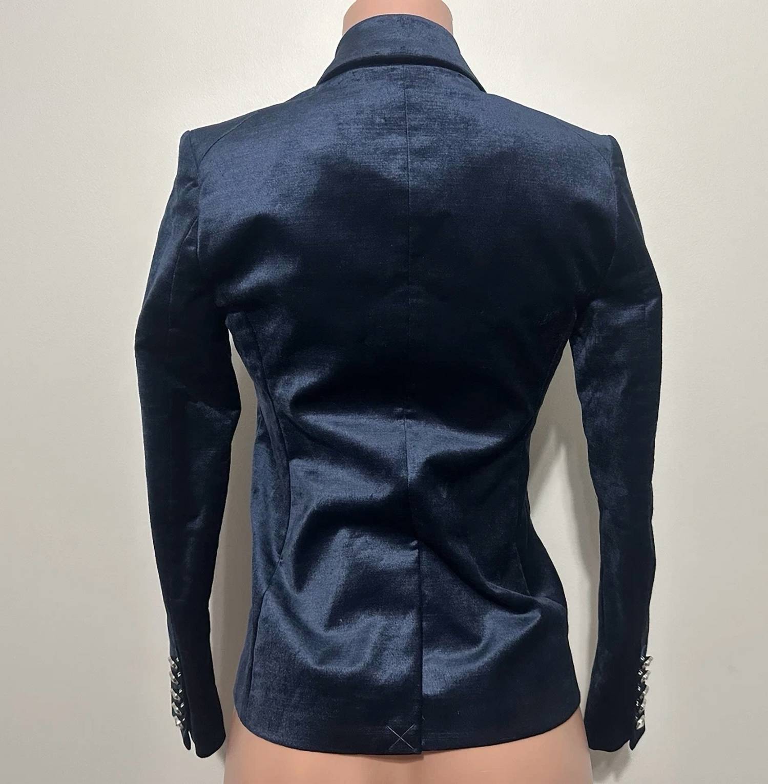 Elie Tahari - VELVET BLAZER