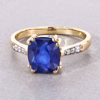 Diana M Jewels Women's Cushion Natural Sapphire Fashion Ring (2.31 Ct) - Classic Plus in 18k yellow gold - women's jewelry - detail view