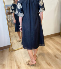 Thml - Embroidered Short Puff Sleeve Midi Dress