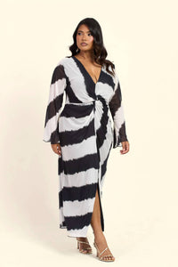 Fashion Szn Curve - Monochrome Twist Front Long Sleeve Dress