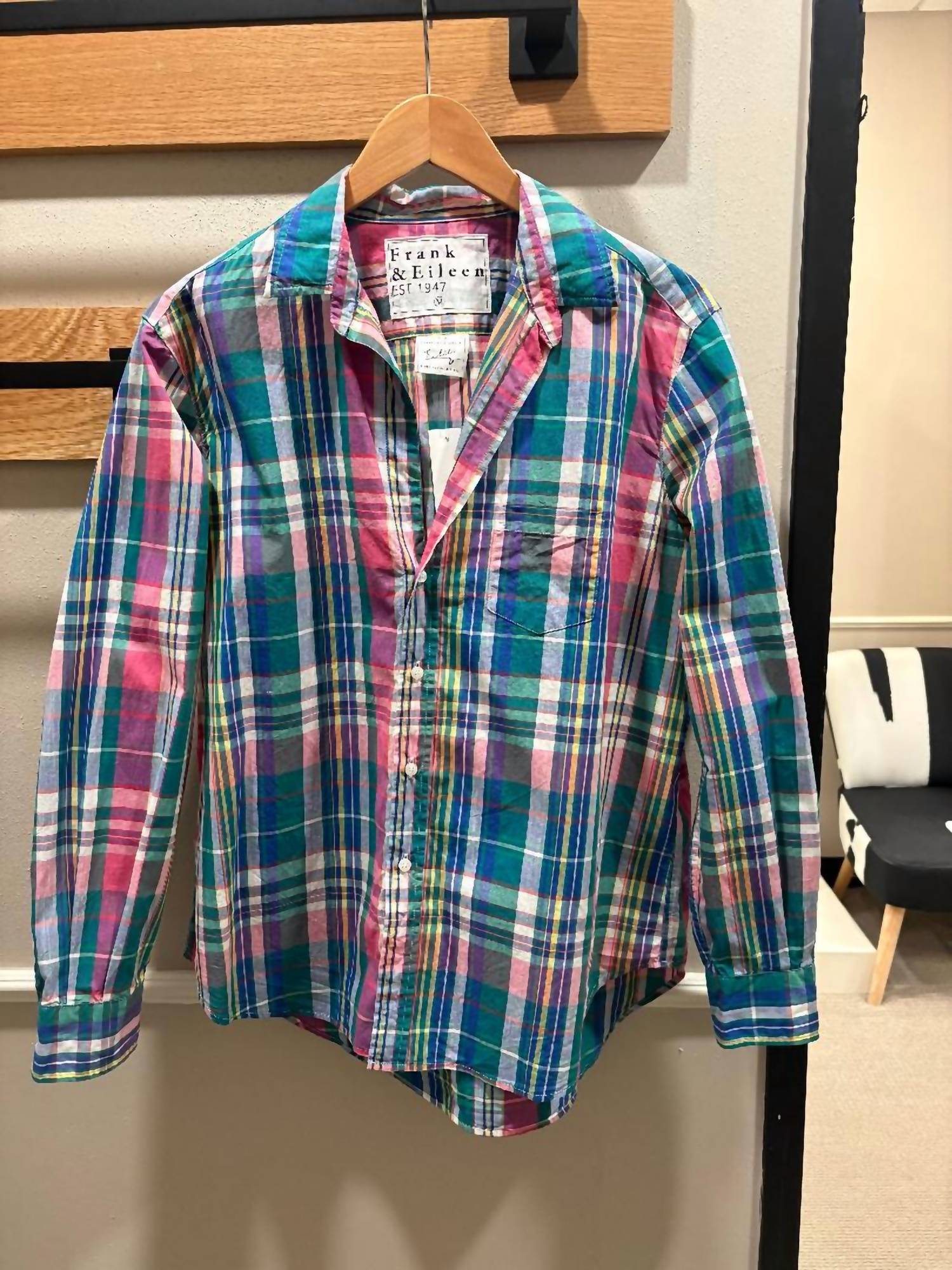 Frank & Eileen - Women's Relaxed Button-up Shirt