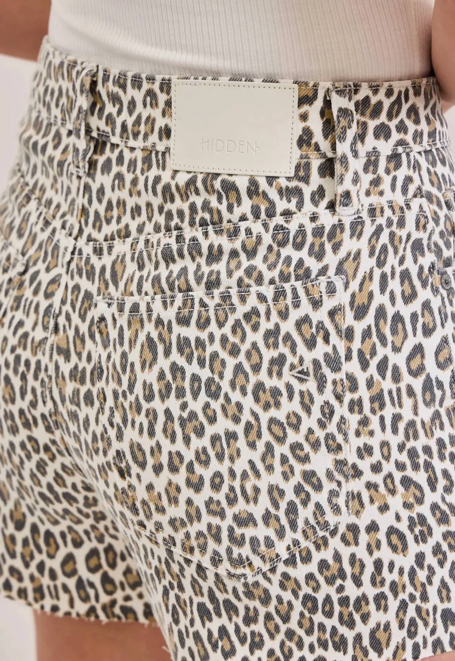 Hidden - Women's Finn High Rise Shorts