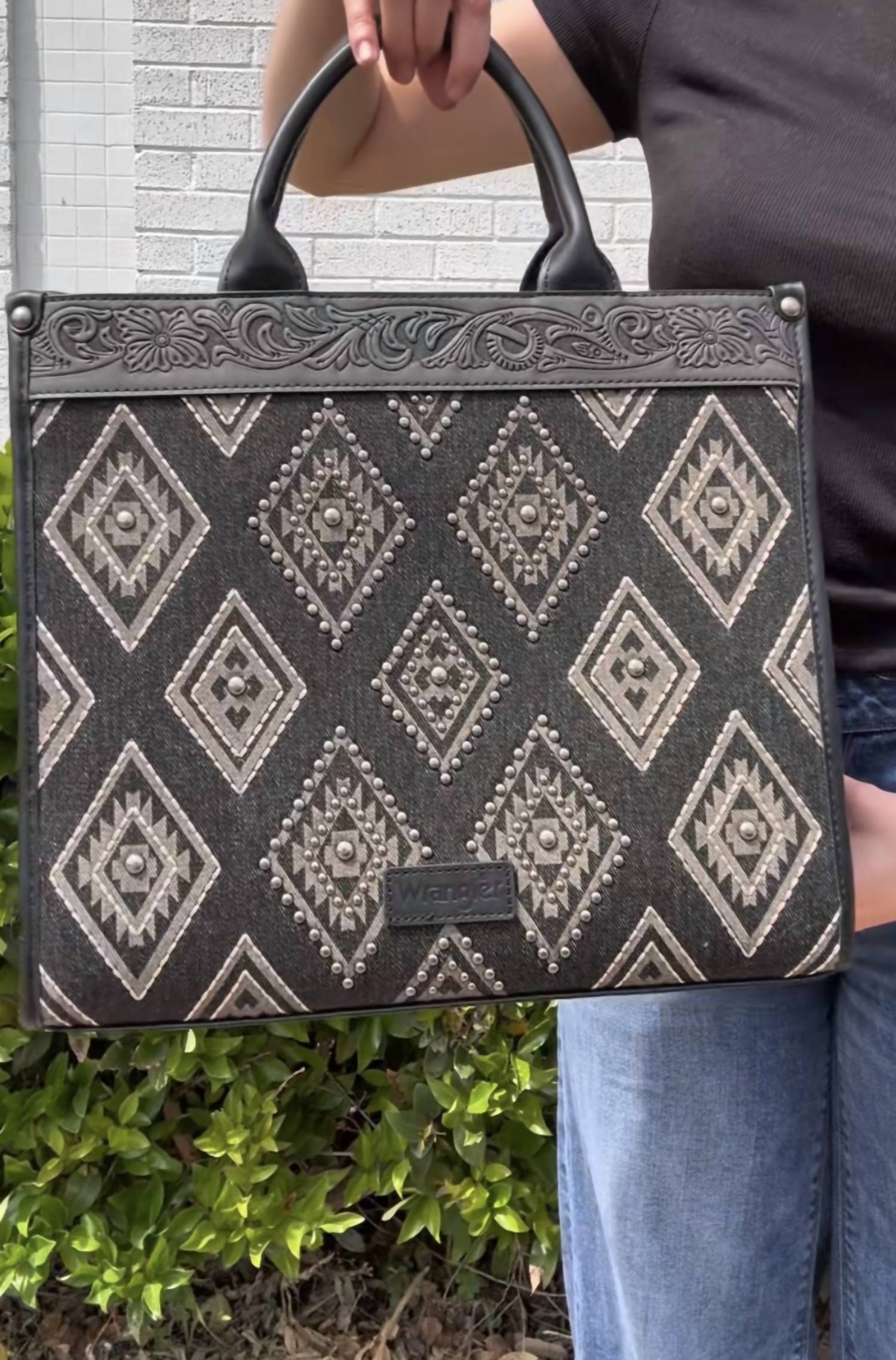 Wrangler Aztec Studded Tote & Crossbody bag in black - women's bag