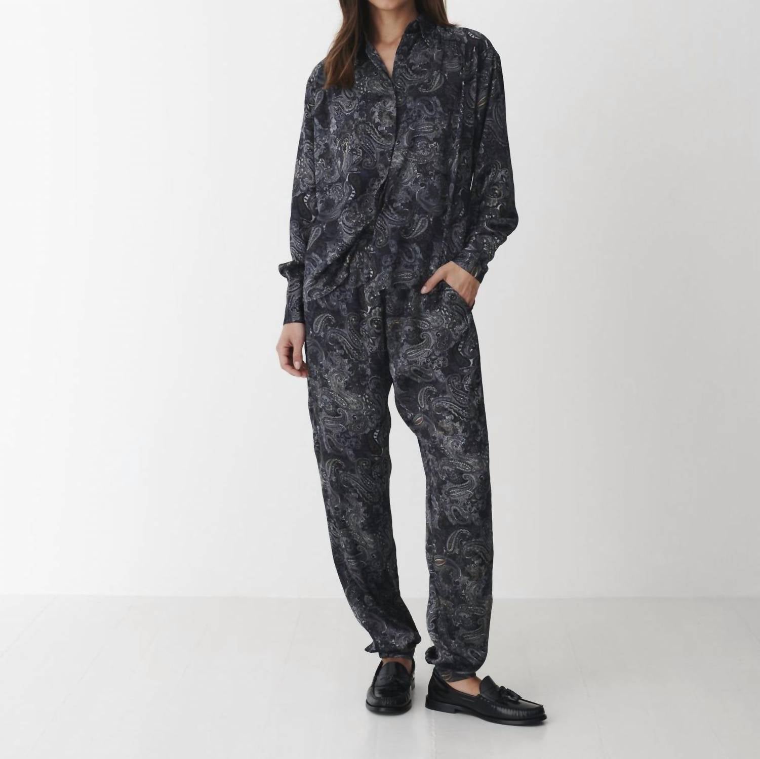 Karmamia Women's Augusta Shirt in gaia paisley - women's shirt - detail view
