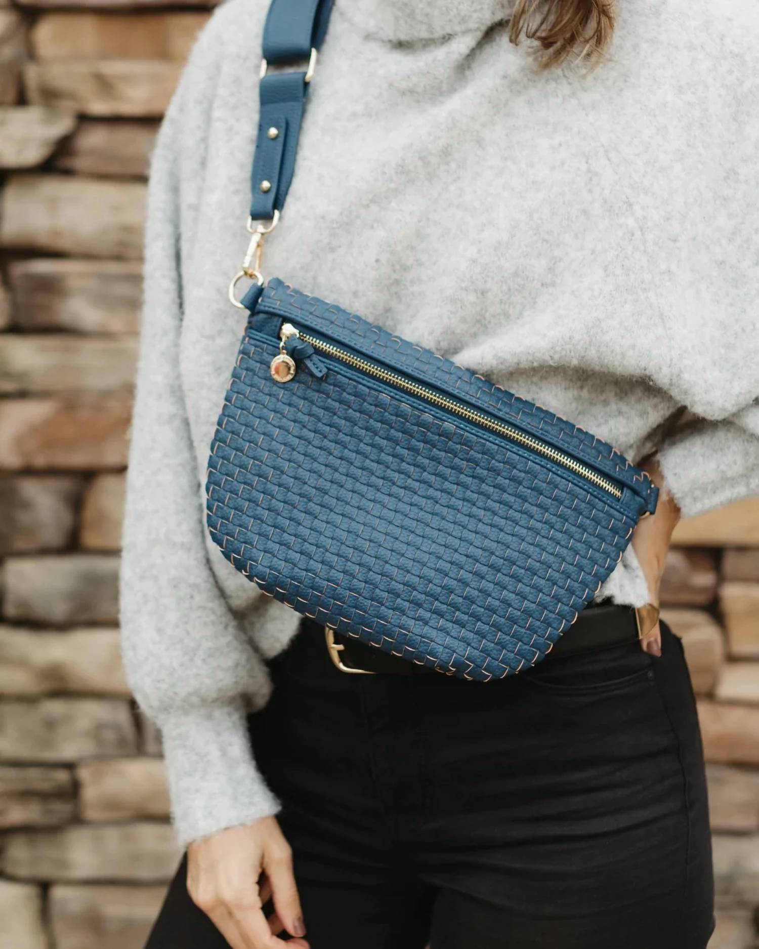 Lumi + Sol - Women's Woven Crossbody Bag