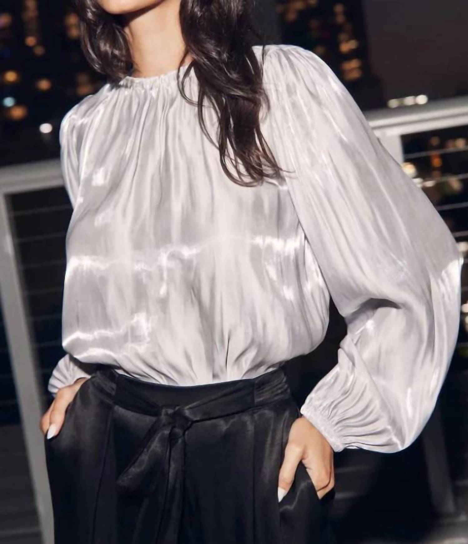 Bella Dahl - Elastic Liquid Shirred Top